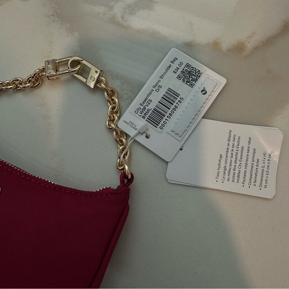 NWT Lululemon City Essentials Nano Shoulder Bag in Berry Rumble - Picture 3 of 3